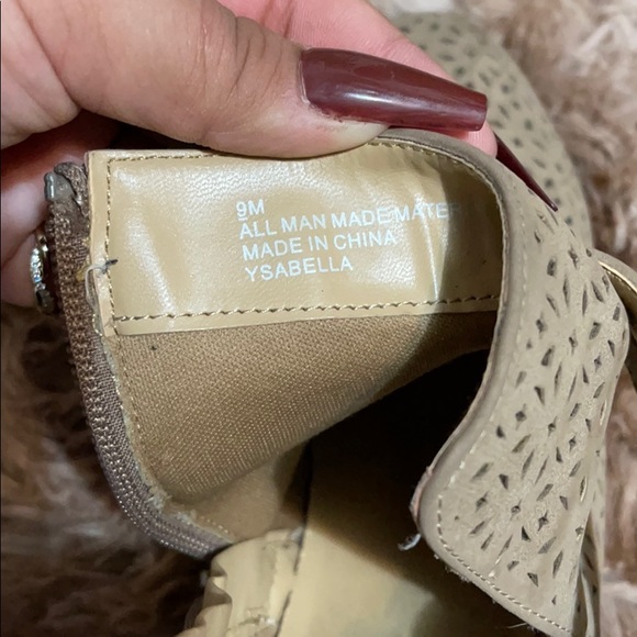 Tan booties - Picture 3 of 3